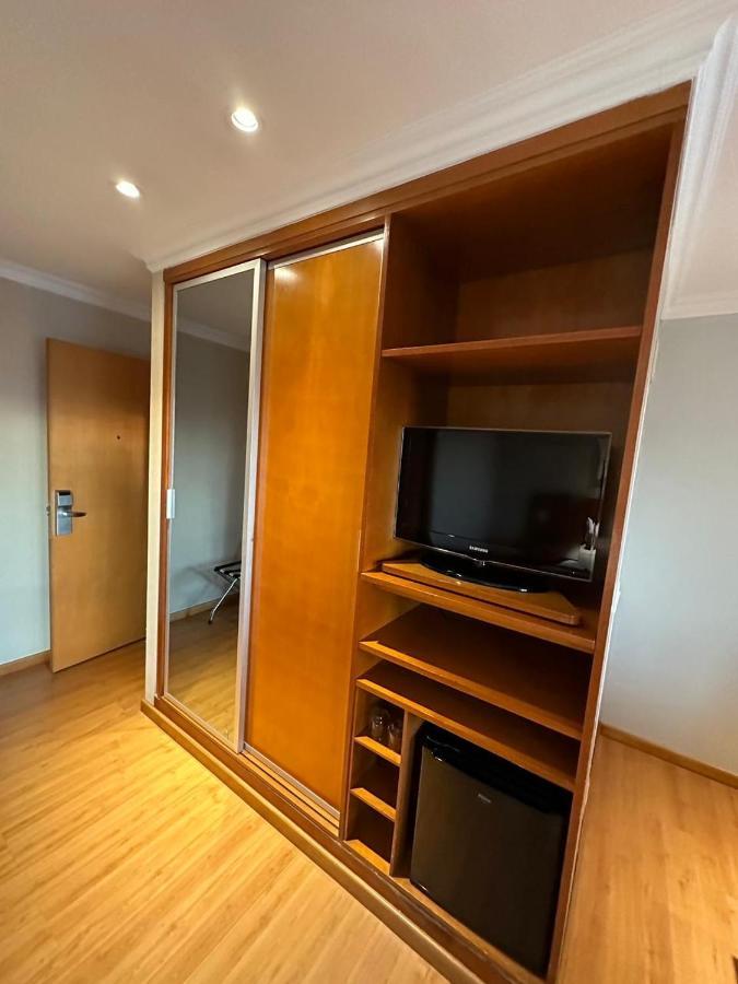 Flat Com Vista Panoramica -15- Na Barra Da Tijuca - Estacionamento Gratuito - Frigobar - Ar Condicionado - Piscina - Academia - Balsa Para Praia Gratis - Varanda - Vista Parcial Mar E Lagoa Рио де Жанейро Екстериор снимка